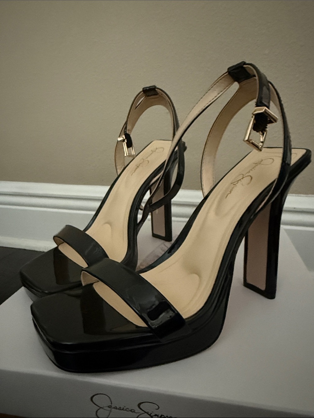 Jessica Simpson Black Patent Platform Slingback Sandals - Picture 4 of 13